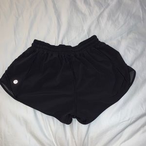 lululemon hotty hot shorts
